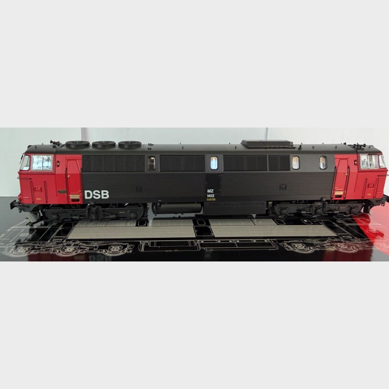 DSB MZ 1412 r�d/sort, AC NYHED 