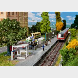 Moderne Wartehuschen mit Zube,