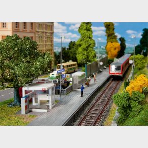 Moderne Wartehuschen mit Zube,