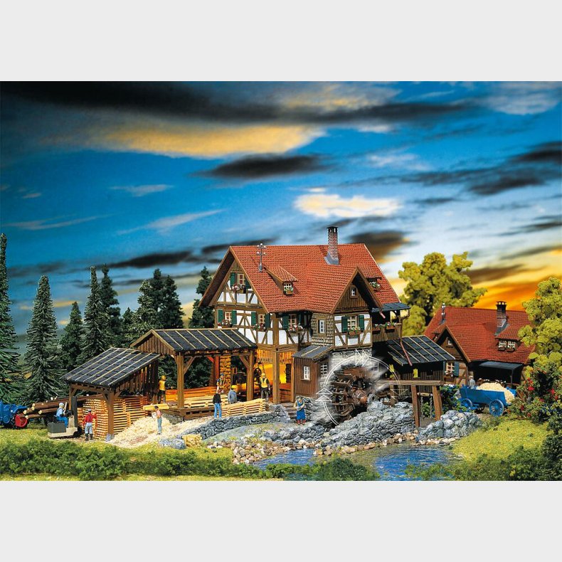 Savvrk , 345 x 200 x 145 mm