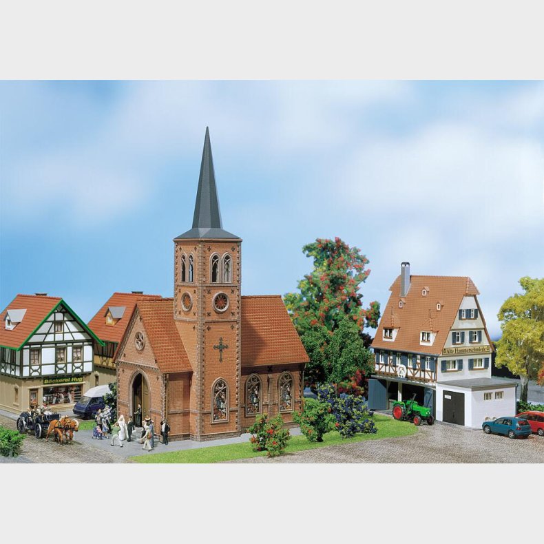 bykirke lille, 200 x 118 x 270 mm