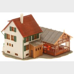 Landsby kro og pension, ml: 145 x 145 x 96 mm