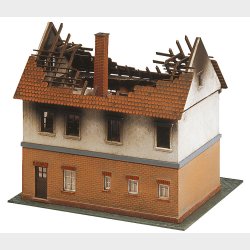 Brandruine Gasthaus Zur Sonne, 136 x 119 x 119 mm