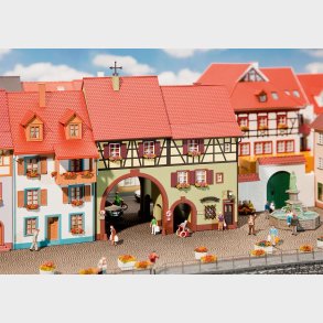 Stadthaus Niederes Tor, 150 x 90 x 175 mm