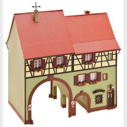 Stadthaus Niederes Tor, 150 x 90 x 175 mm