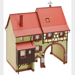 Stadthaus Niederes Tor, 150 x 90 x 175 mm