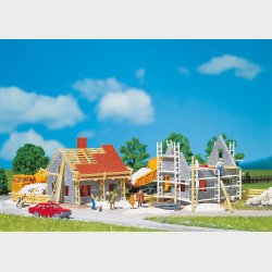 2 H&auml;uschen im Bau,