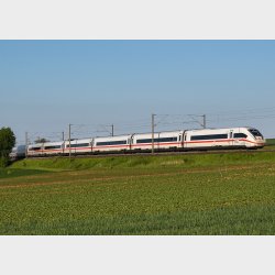 Hochgeschwindigkeitszug ICE 4