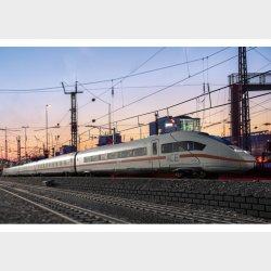 Hochgeschwindigkeitszug ICE 4