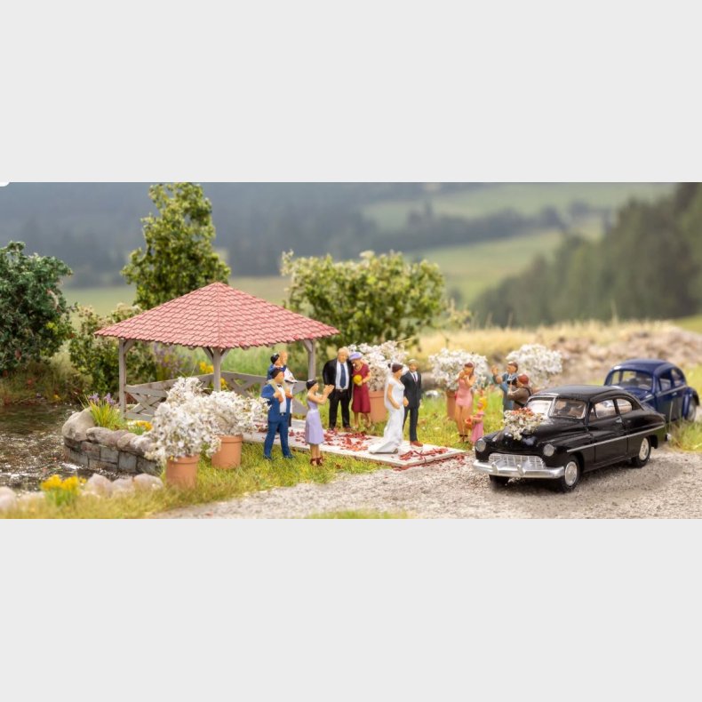 Havepavillon med scene 