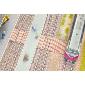 Laser-Cut gangsti over skinner ved baneg�rd