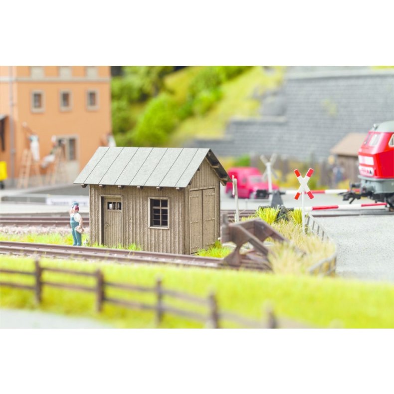 Laser-Cut Streckenh�uschen