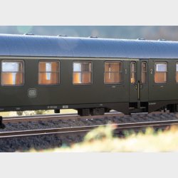 Eilzugwagen AB4ym(b)-51 DB